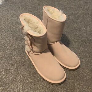 Koolaburra Pink Ugg Boots NWOT